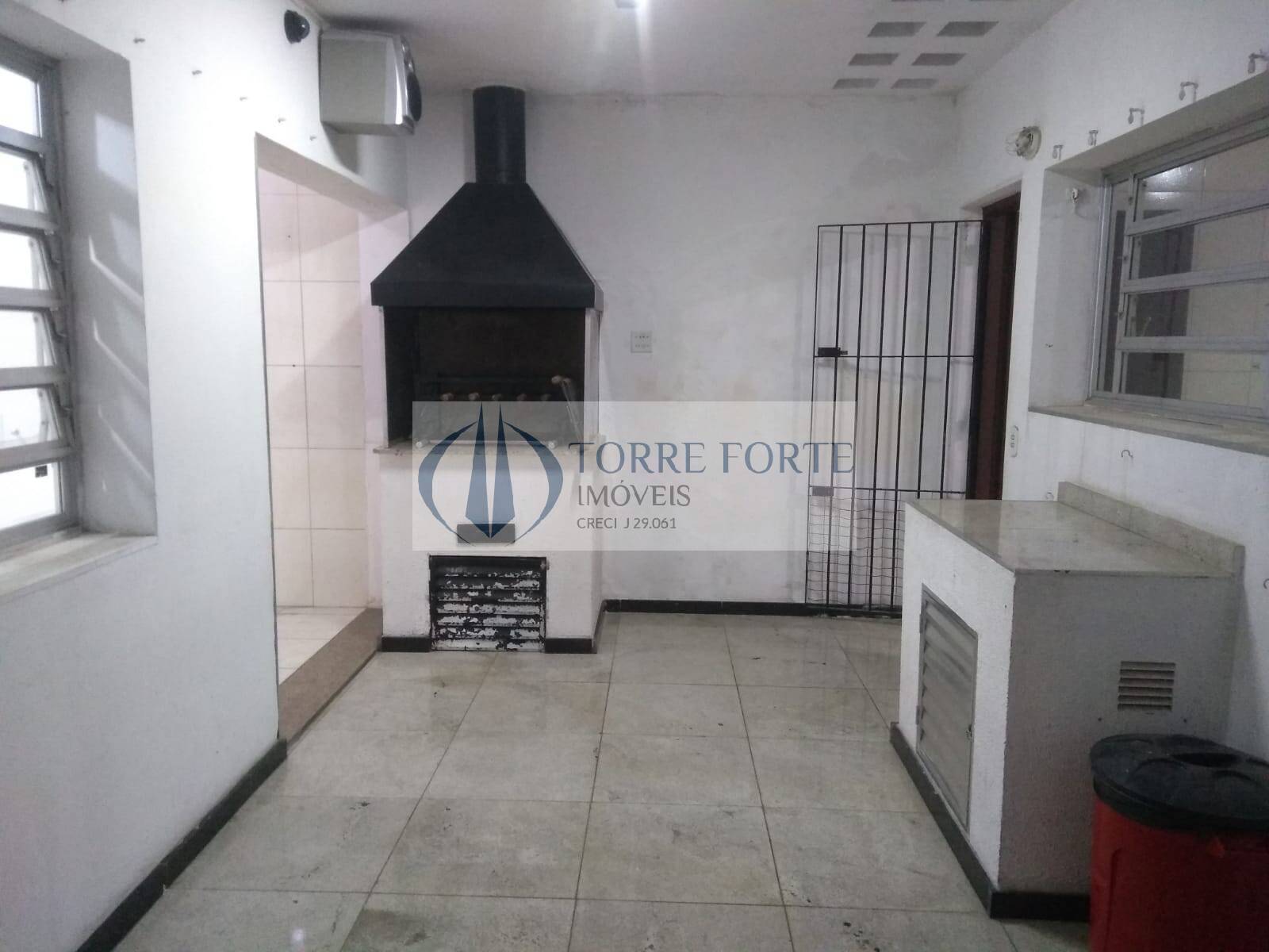 Sobrado à venda com 4 quartos, 144m² - Foto 2