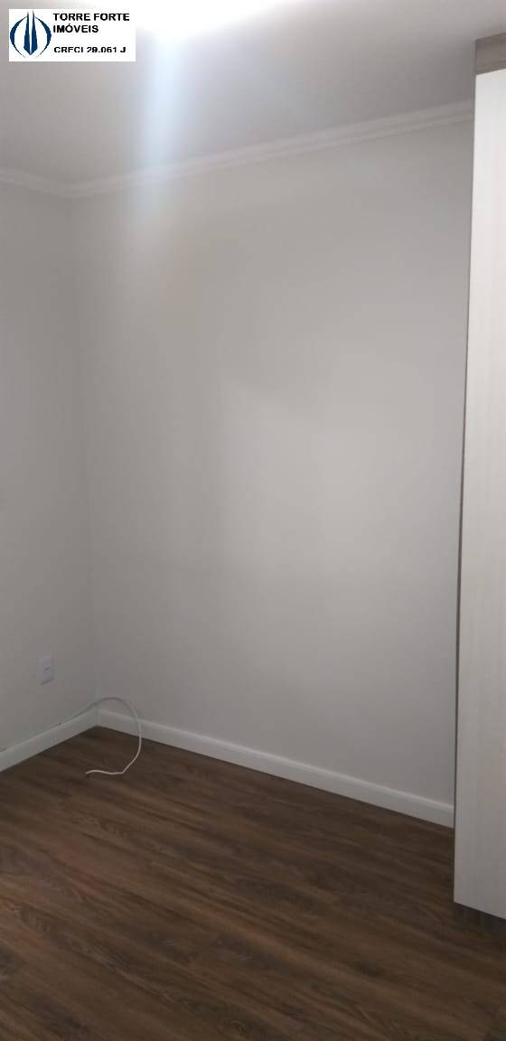 Apartamento à venda com 2 quartos, 44m² - Foto 11