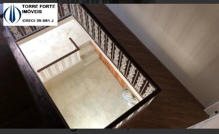 Sobrado à venda com 5 quartos, 125m² - Foto 8