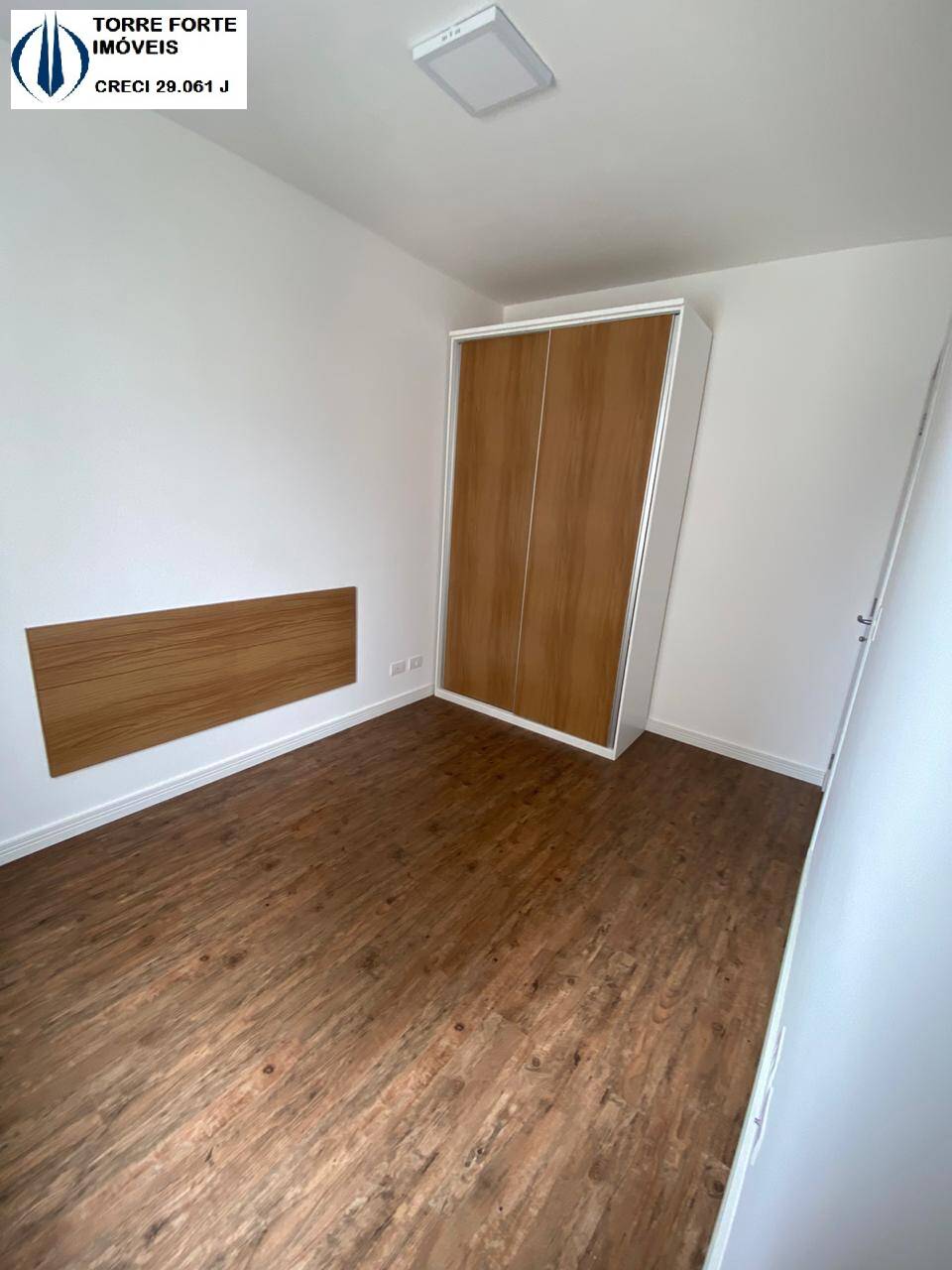 Apartamento à venda com 2 quartos, 56m² - Foto 17