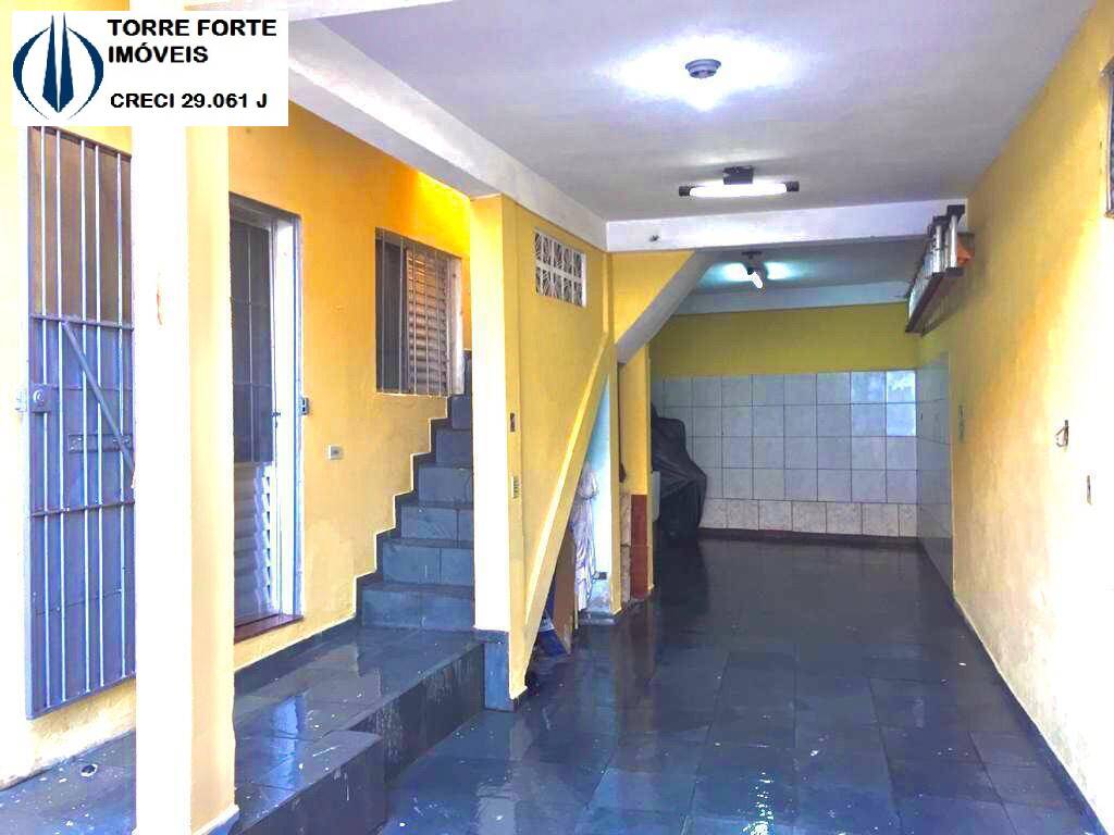 Casa à venda com 4 quartos, 320m² - Foto 1