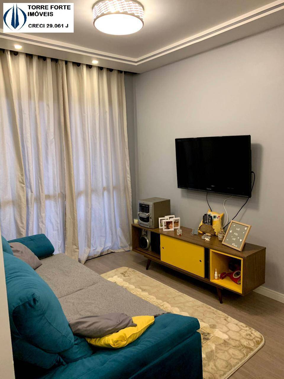 Apartamento à venda com 3 quartos, 75m² - Foto 2