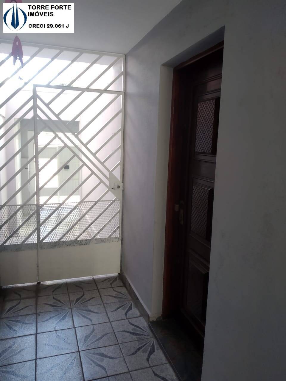 Casa à venda com 2 quartos, 170m² - Foto 8