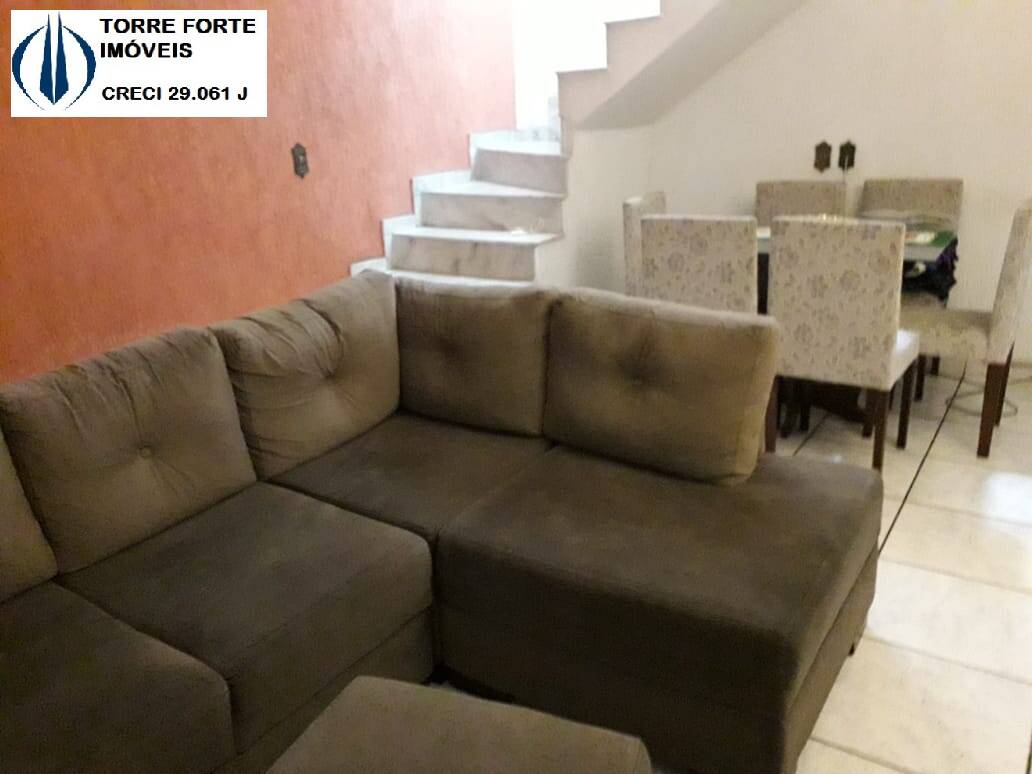 Sobrado à venda com 3 quartos, 126m² - Foto 2