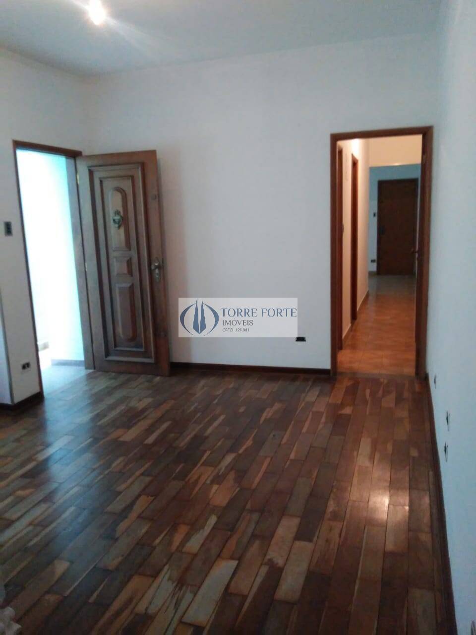 Sobrado à venda com 4 quartos, 220m² - Foto 2