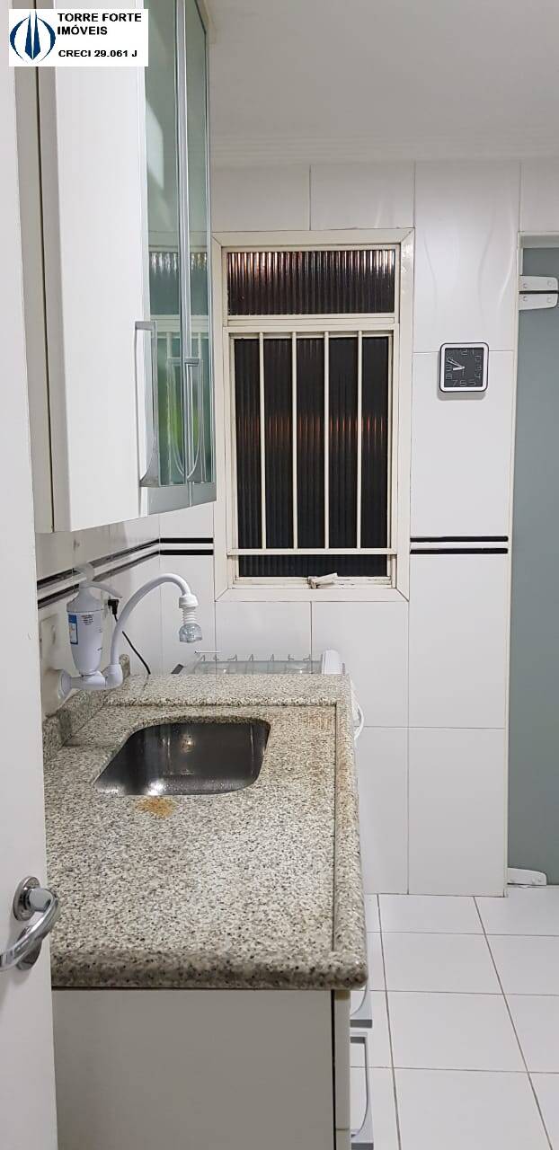 Apartamento à venda com 2 quartos, 65m² - Foto 2