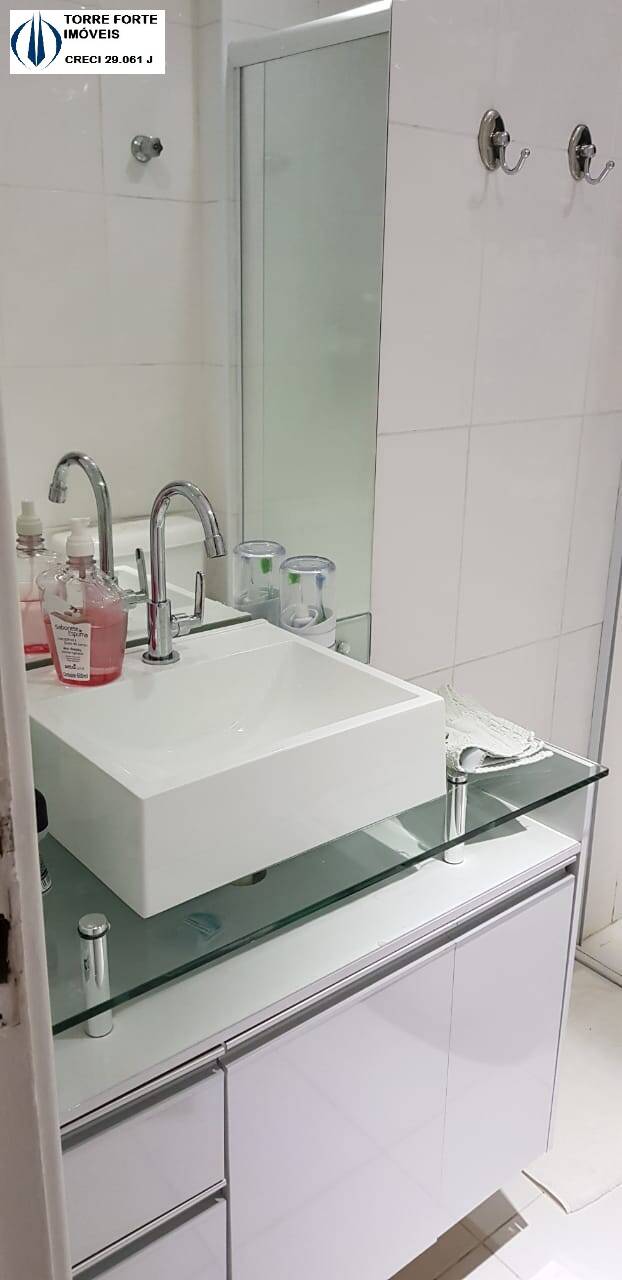 Apartamento à venda com 2 quartos, 65m² - Foto 10