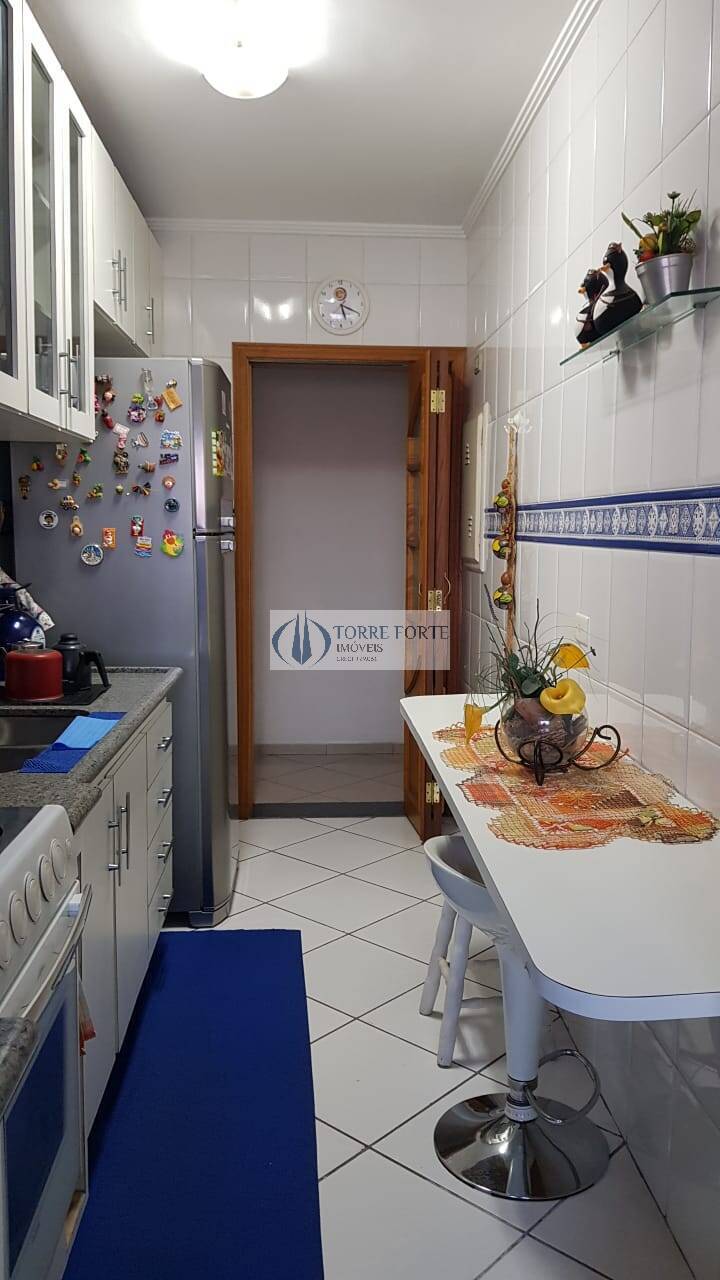 Apartamento à venda com 3 quartos, 85m² - Foto 4