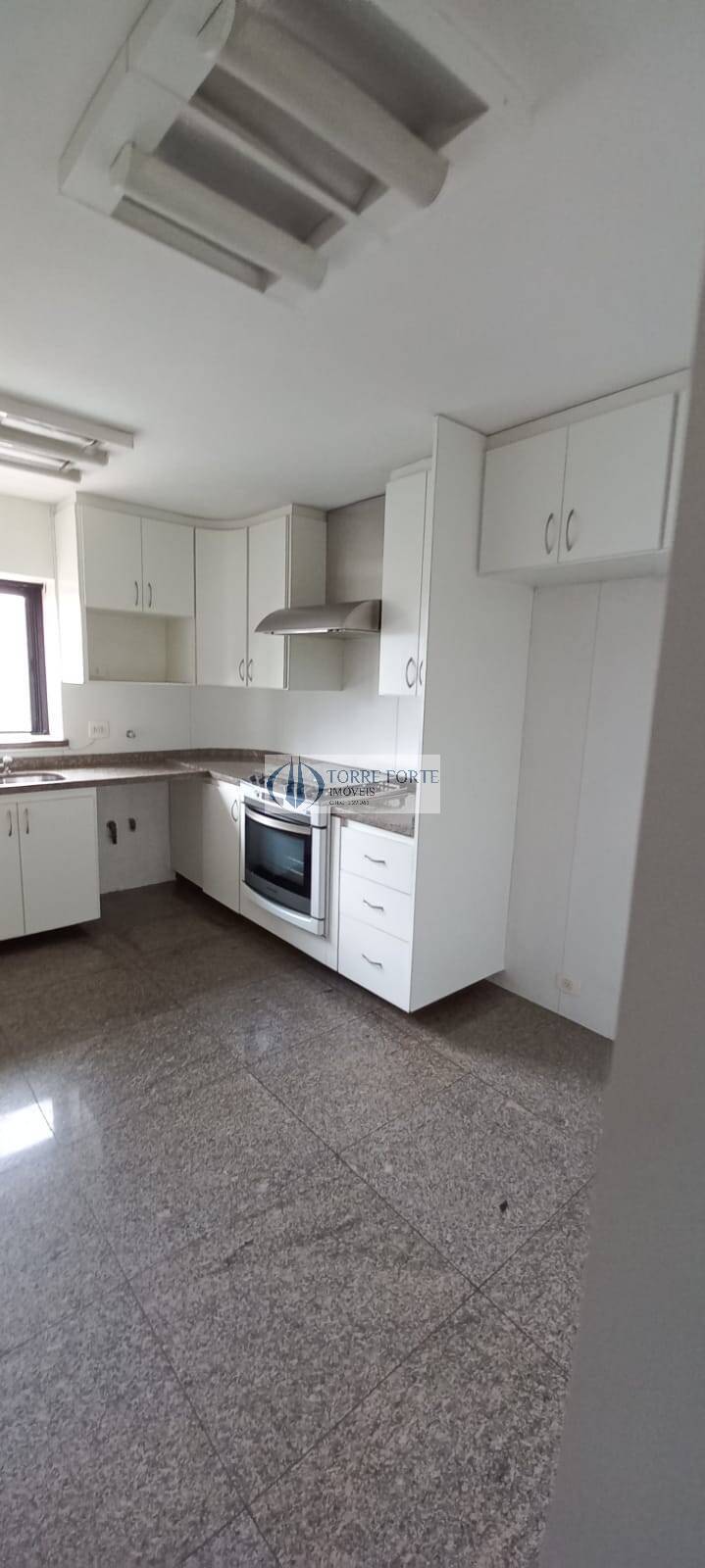 Apartamento à venda com 4 quartos, 300m² - Foto 25