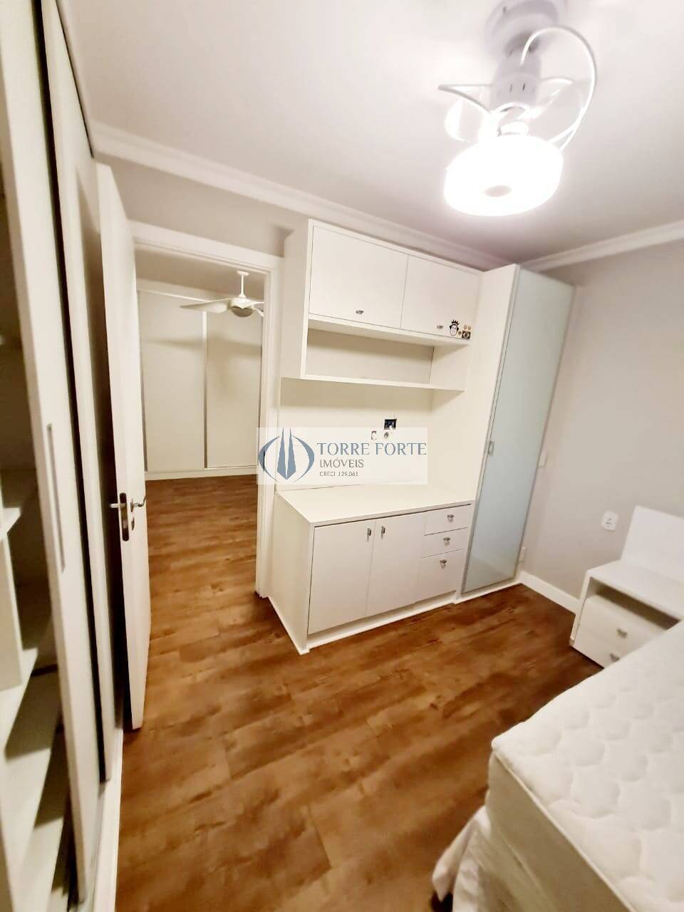 Apartamento à venda com 3 quartos, 160m² - Foto 9