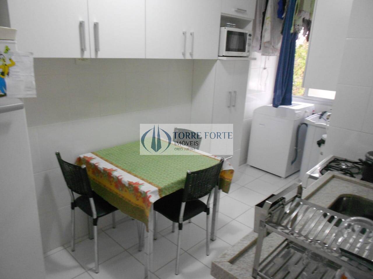 Apartamento à venda com 2 quartos, 50m² - Foto 2