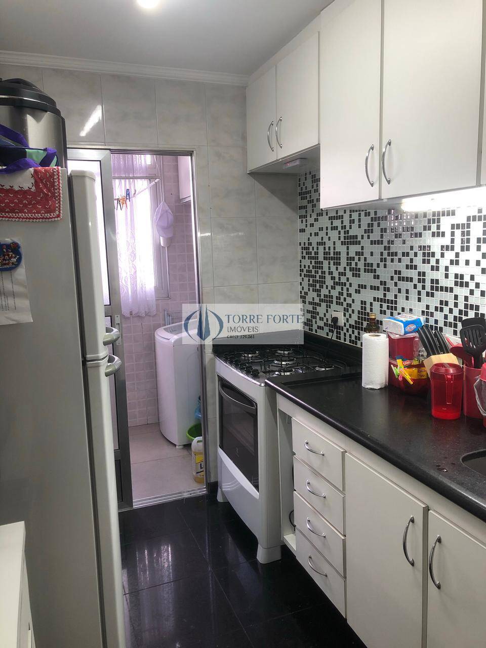 Apartamento à venda com 3 quartos, 79m² - Foto 3