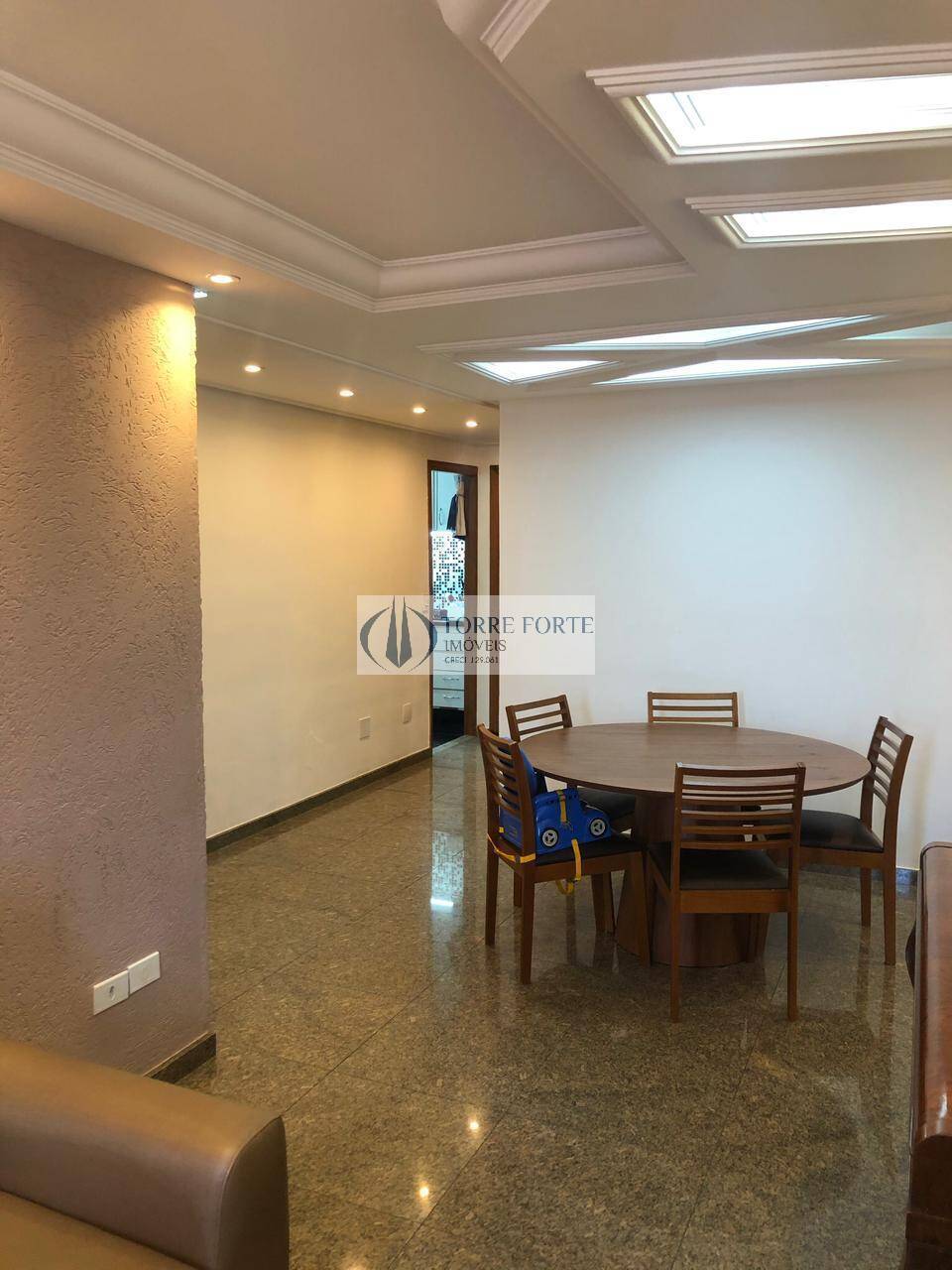 Apartamento à venda com 3 quartos, 79m² - Foto 25