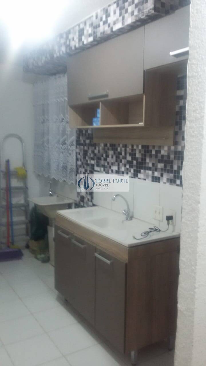 Apartamento à venda com 2 quartos, 40m² - Foto 12