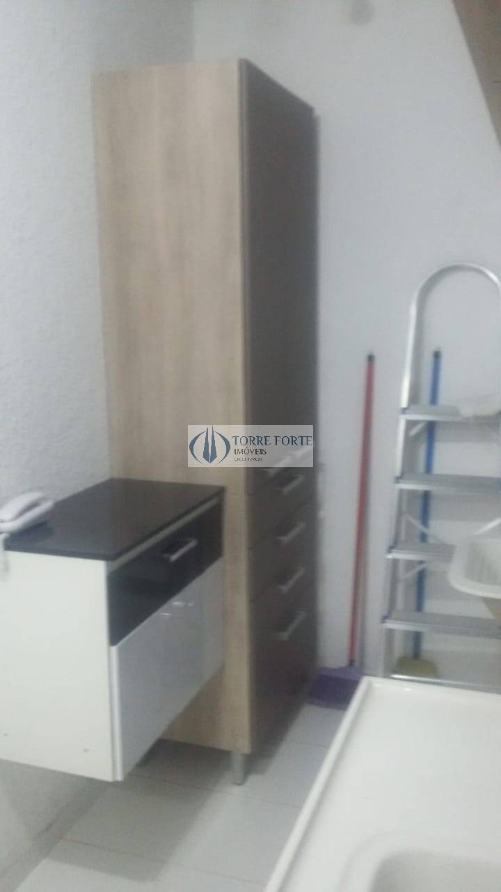 Apartamento à venda com 2 quartos, 40m² - Foto 13