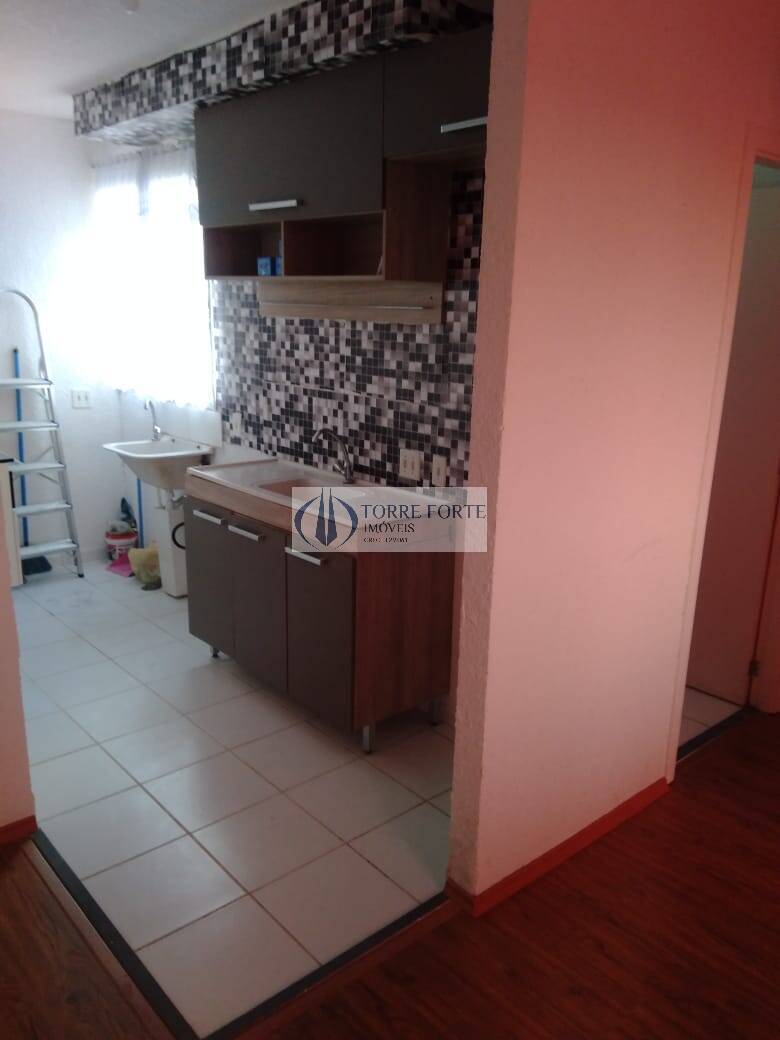 Apartamento à venda com 2 quartos, 40m² - Foto 14