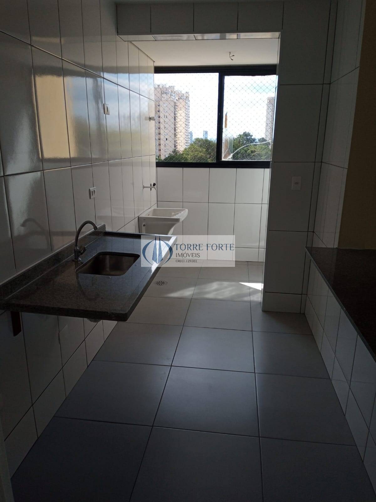 Apartamento à venda com 2 quartos, 56m² - Foto 3