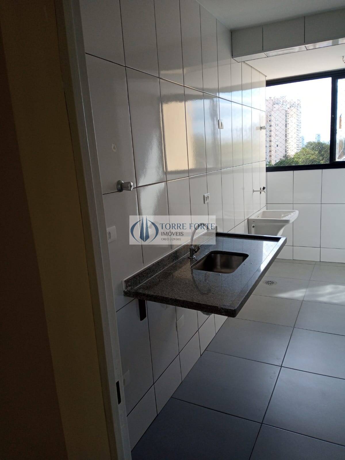 Apartamento à venda com 2 quartos, 56m² - Foto 14