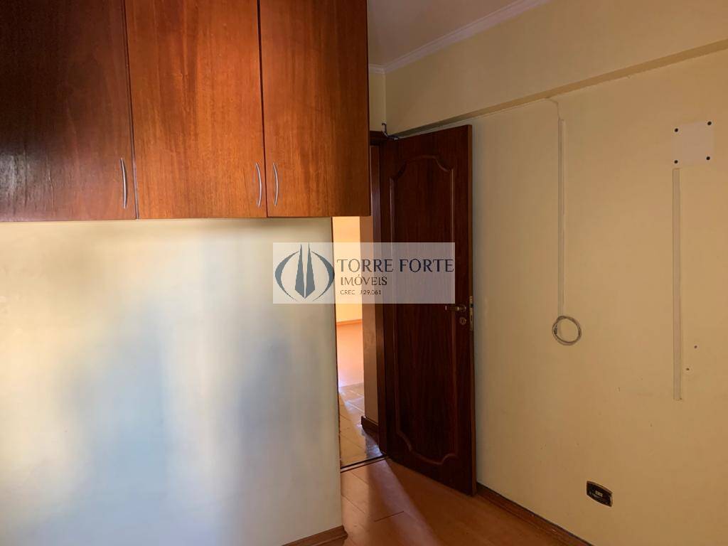 Apartamento à venda com 3 quartos, 75m² - Foto 5