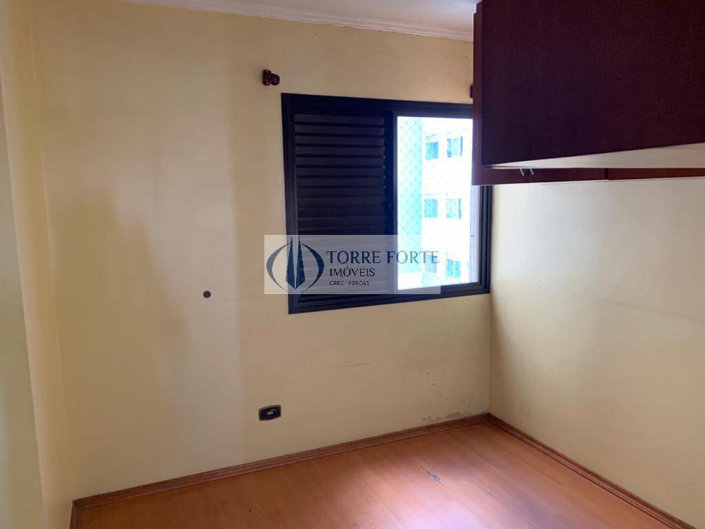 Apartamento à venda com 3 quartos, 75m² - Foto 6