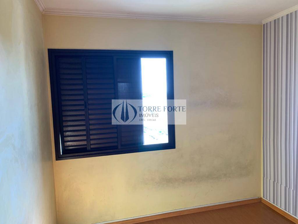 Apartamento à venda com 3 quartos, 75m² - Foto 9