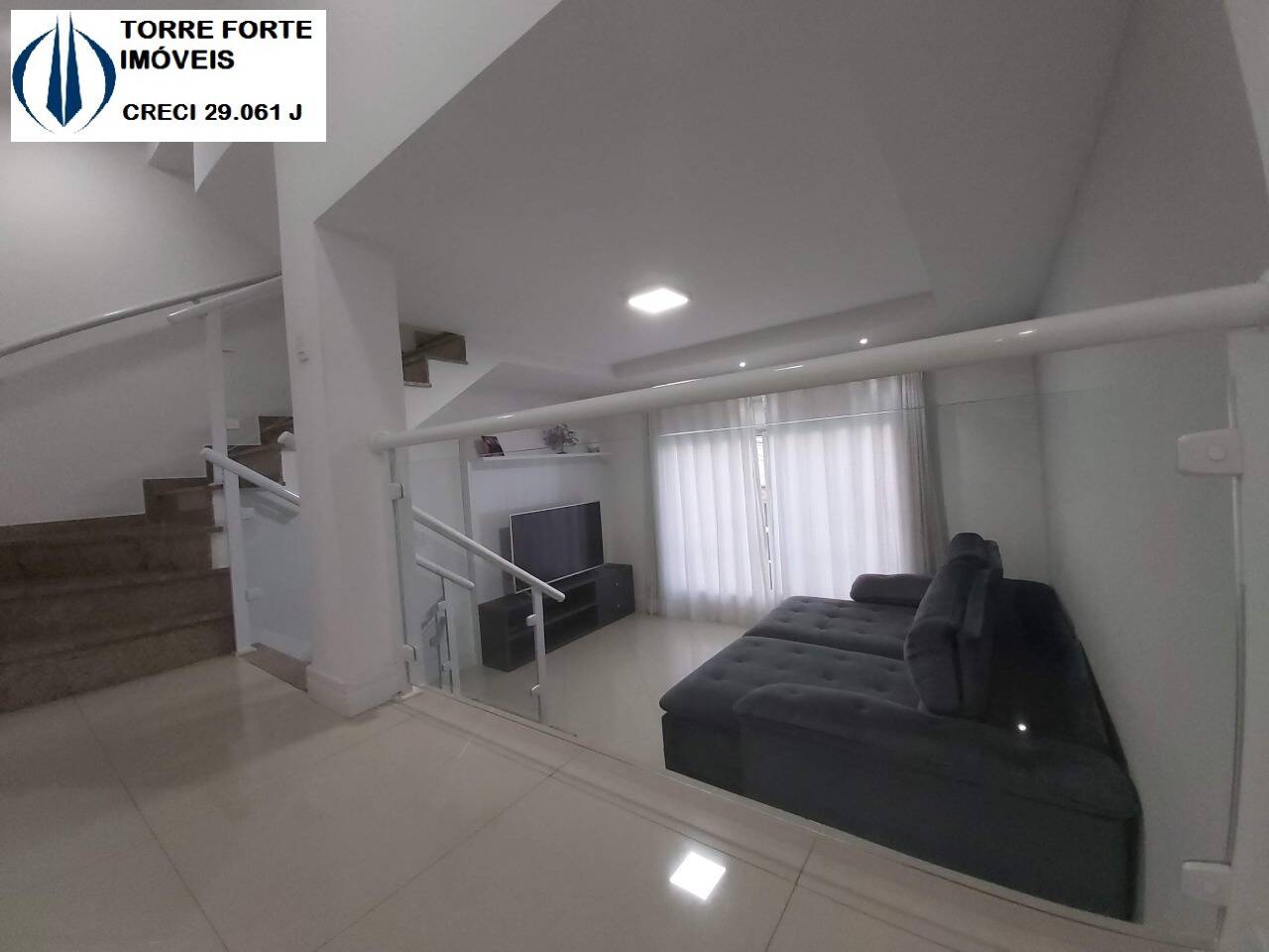 Casa à venda com 4 quartos, 301m² - Foto 5