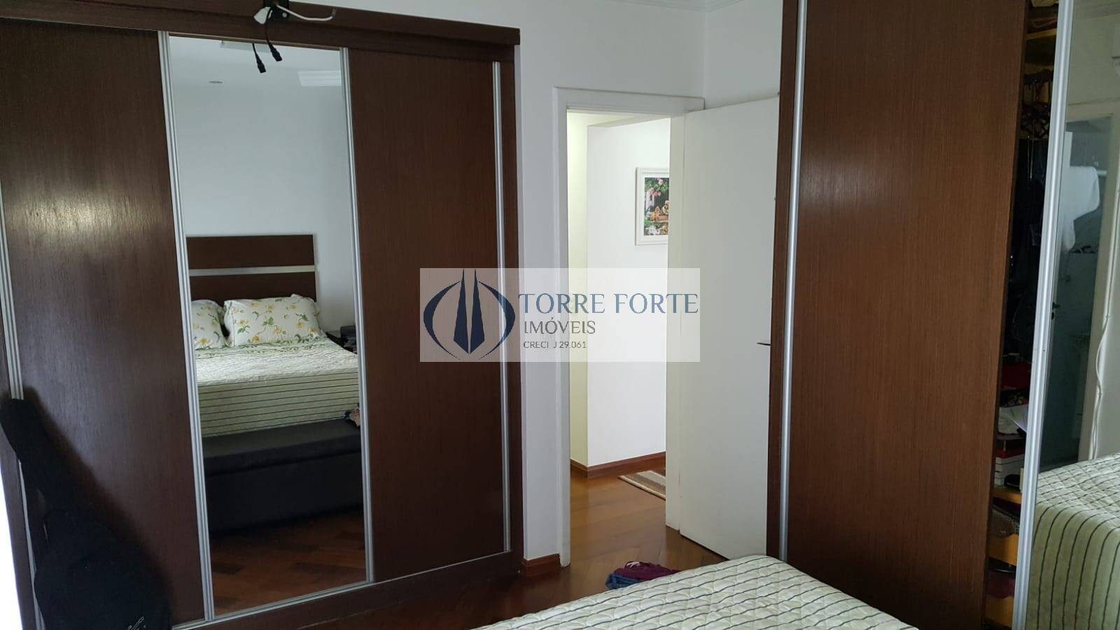 Apartamento à venda com 3 quartos, 105m² - Foto 11