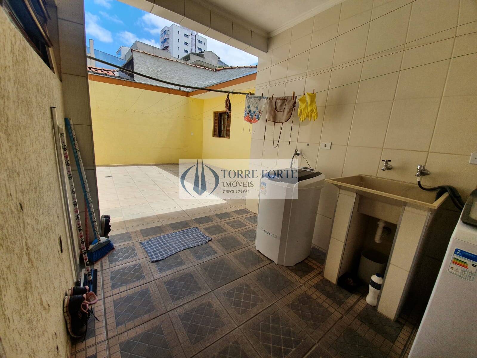 Casa à venda com 3 quartos, 150m² - Foto 15