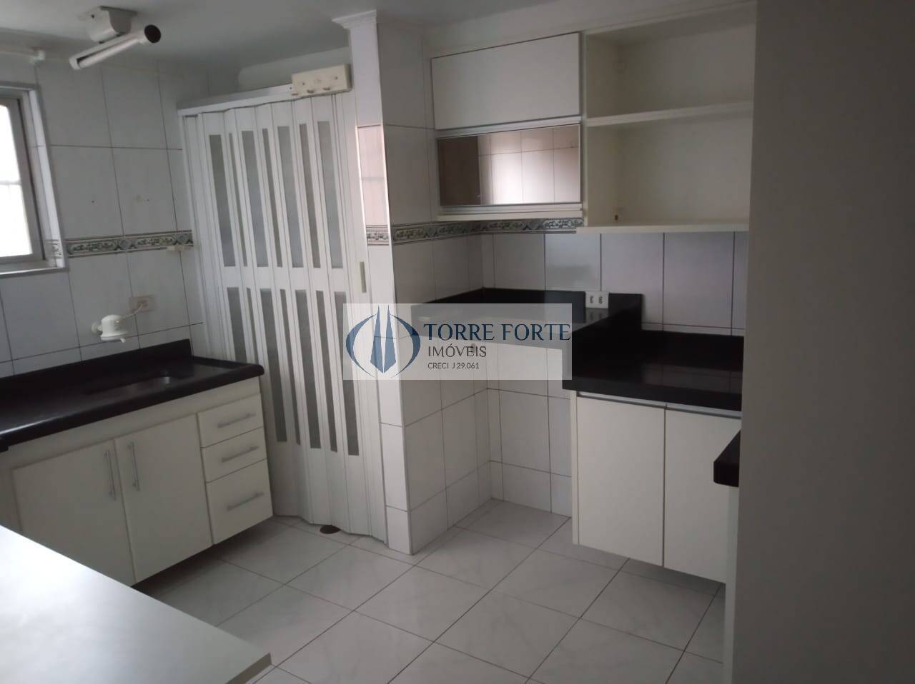 Apartamento à venda com 2 quartos, 52m² - Foto 11