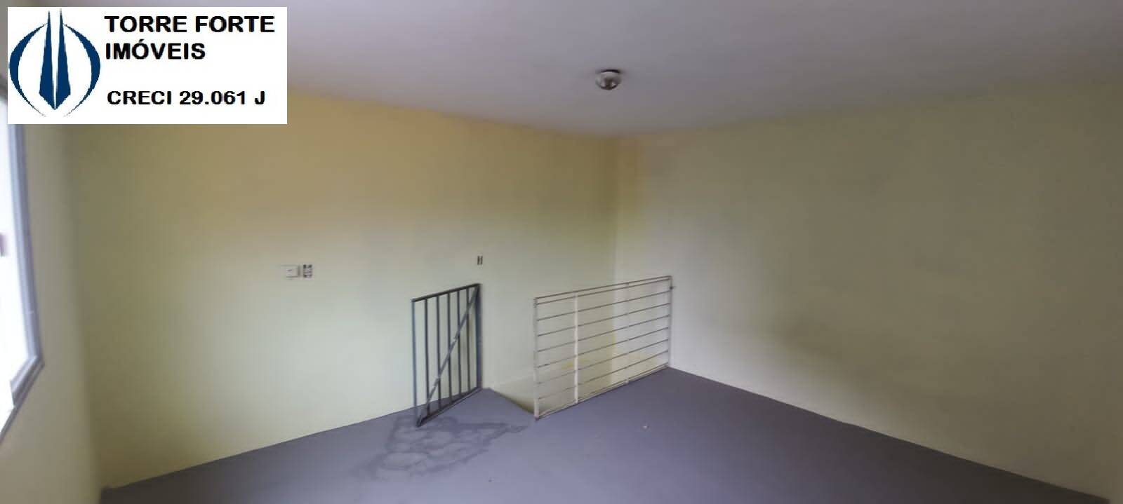 Casa à venda com 3 quartos, 90m² - Foto 2