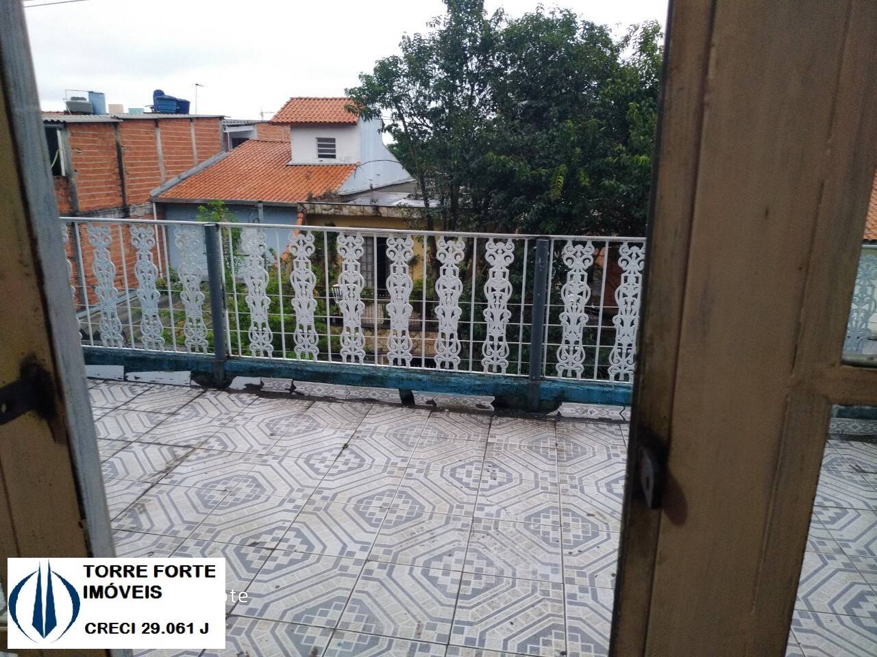 Sobrado à venda com 2 quartos, 150m² - Foto 2