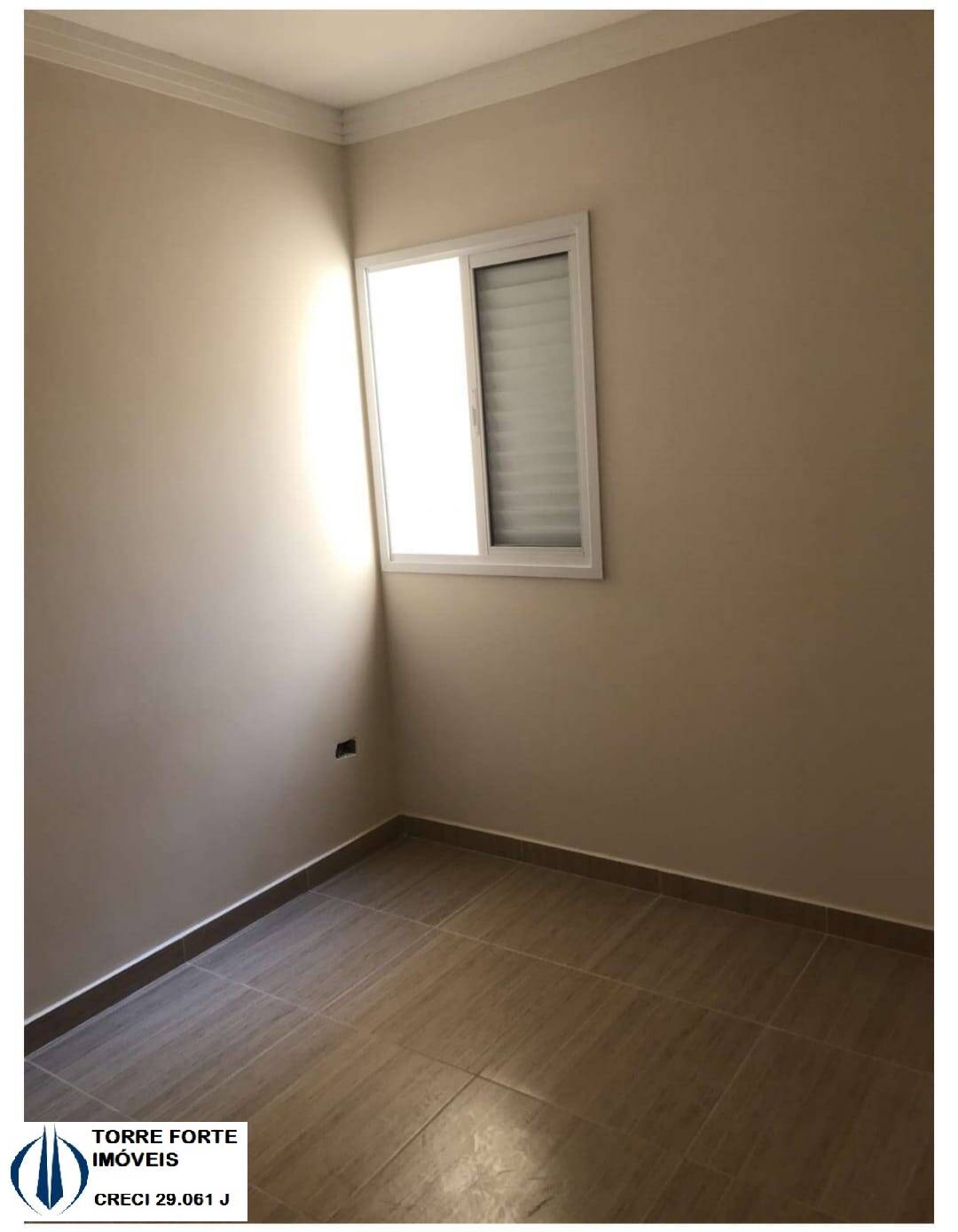 Casa à venda com 3 quartos, 98m² - Foto 4