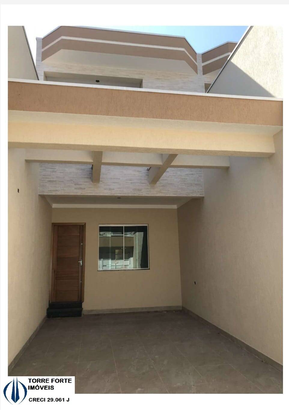 Casa à venda com 3 quartos, 98m² - Foto 1