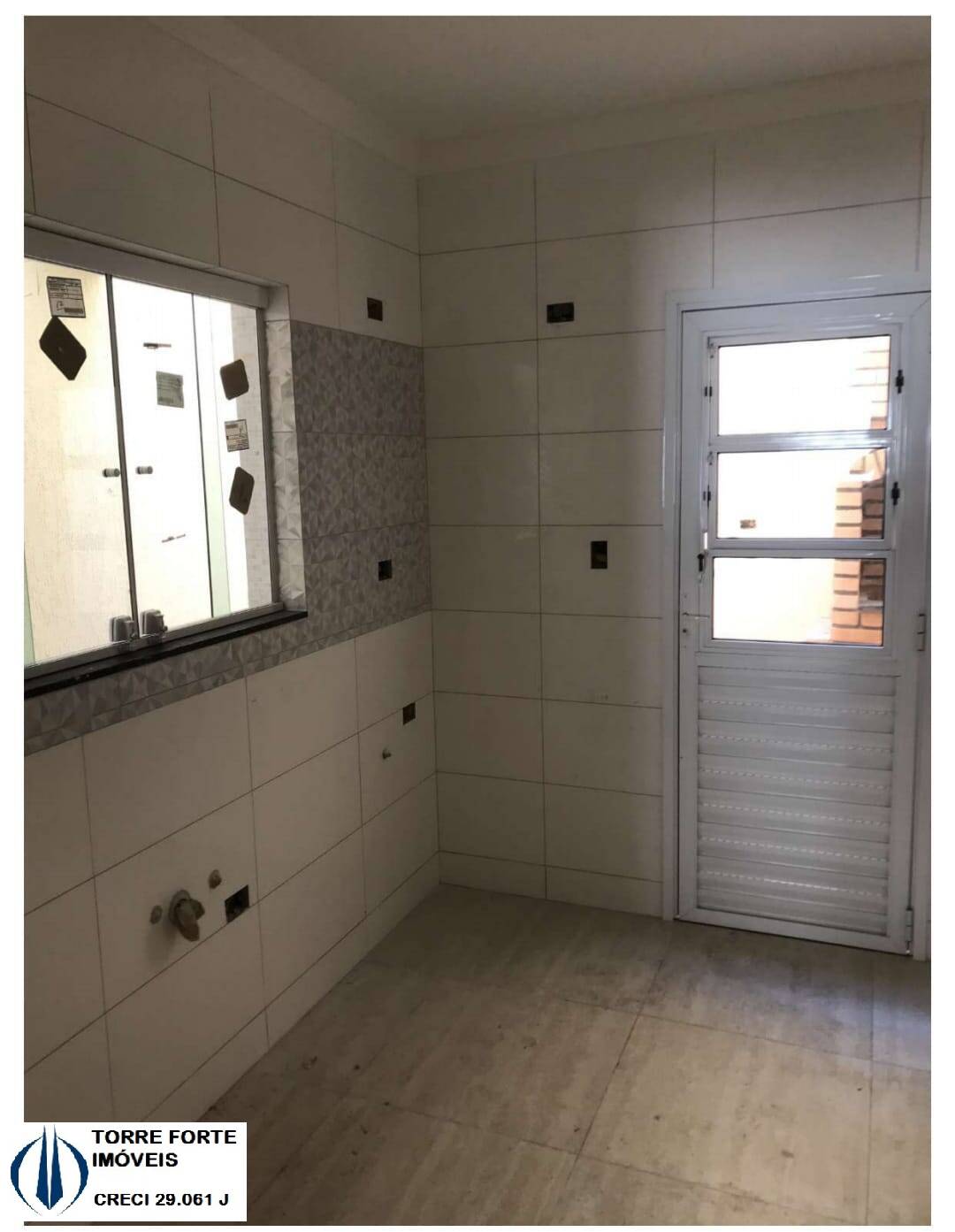 Casa à venda com 3 quartos, 98m² - Foto 10