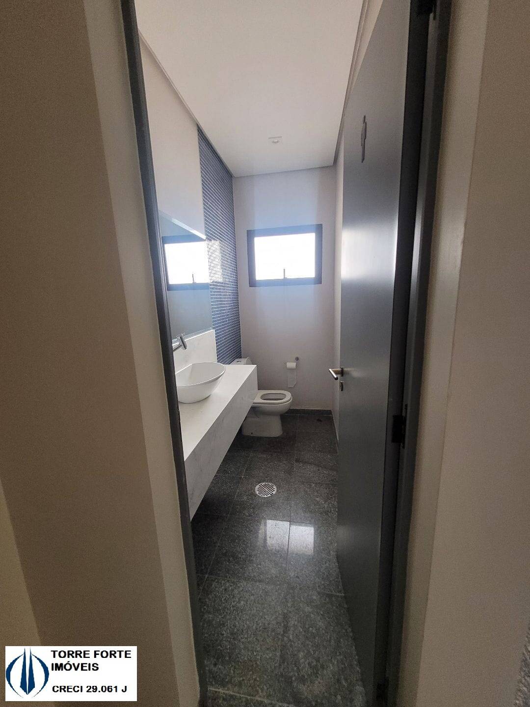 Apartamento à venda com 3 quartos, 140m² - Foto 3