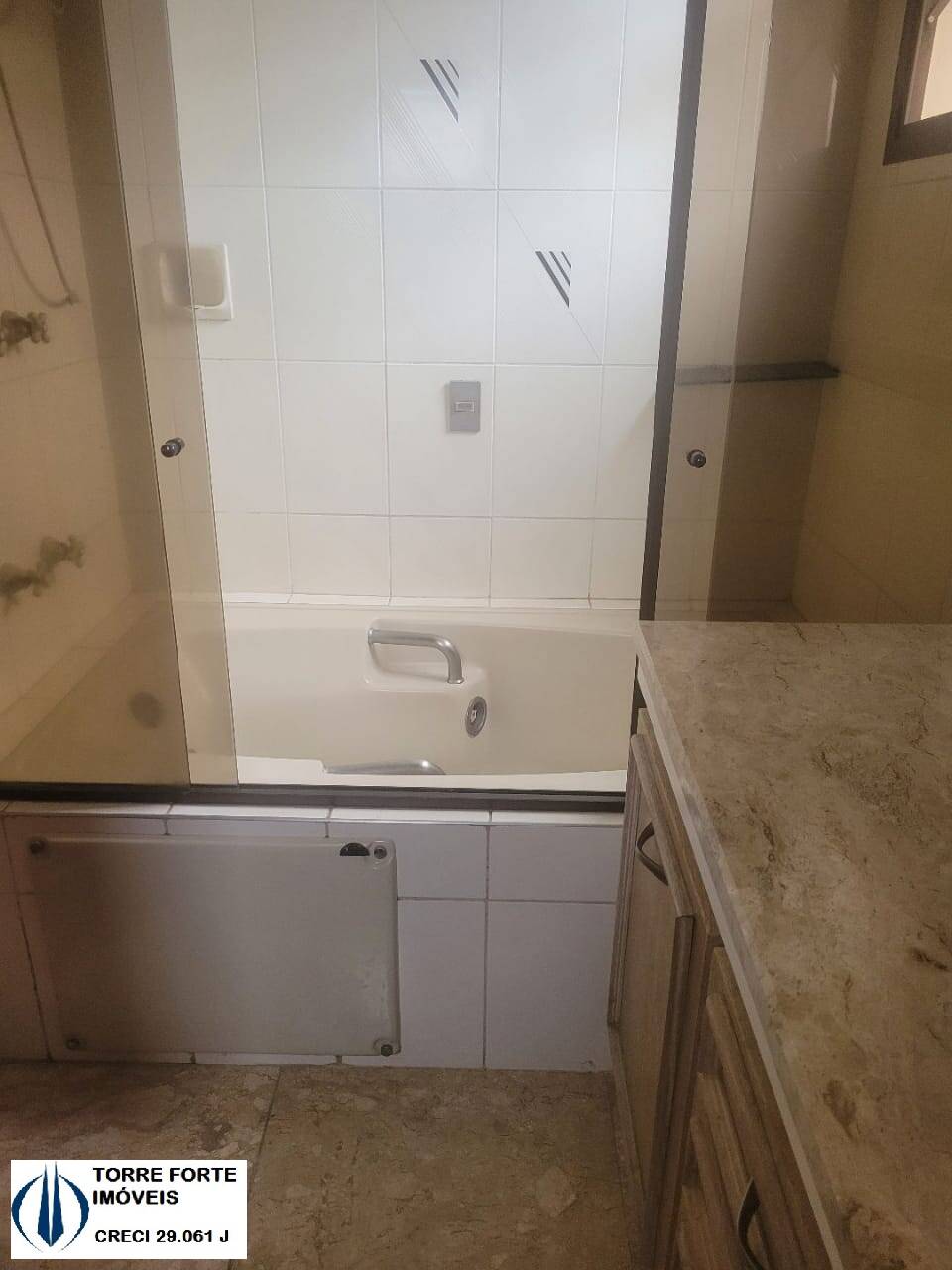 Apartamento à venda com 3 quartos, 140m² - Foto 27