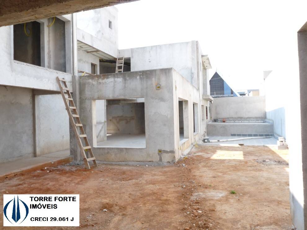 Sobrado à venda com 5 quartos, 595m² - Foto 3