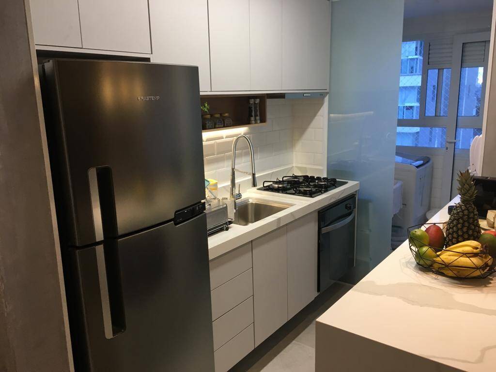 Apartamento à venda com 2 quartos, 65m² - Foto 17