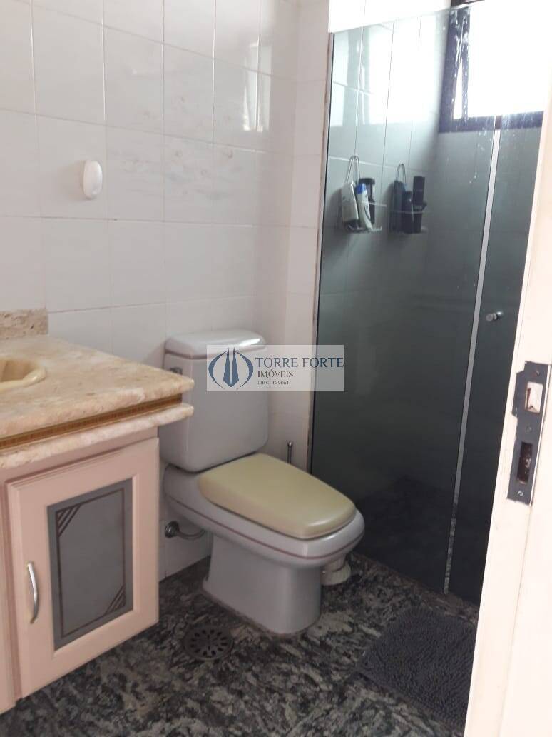 Apartamento à venda com 3 quartos, 136m² - Foto 5