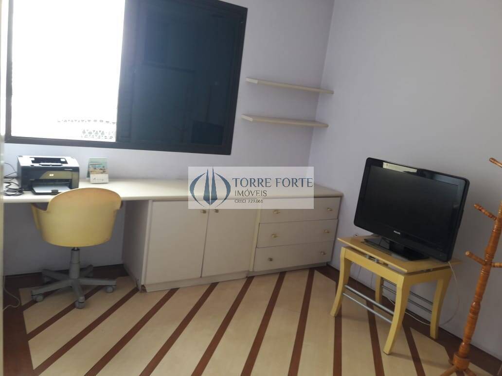 Apartamento à venda com 3 quartos, 136m² - Foto 10