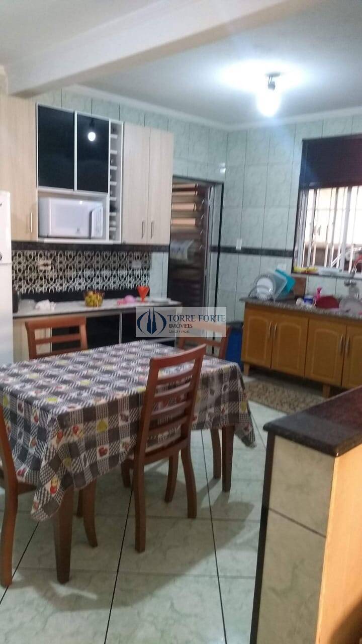 Casa à venda com 2 quartos, 250m² - Foto 17