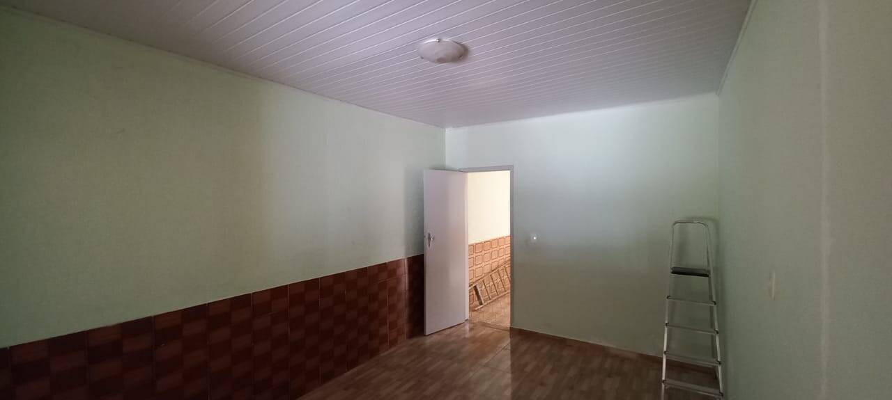 Casa à venda com 2 quartos, 90m² - Foto 17