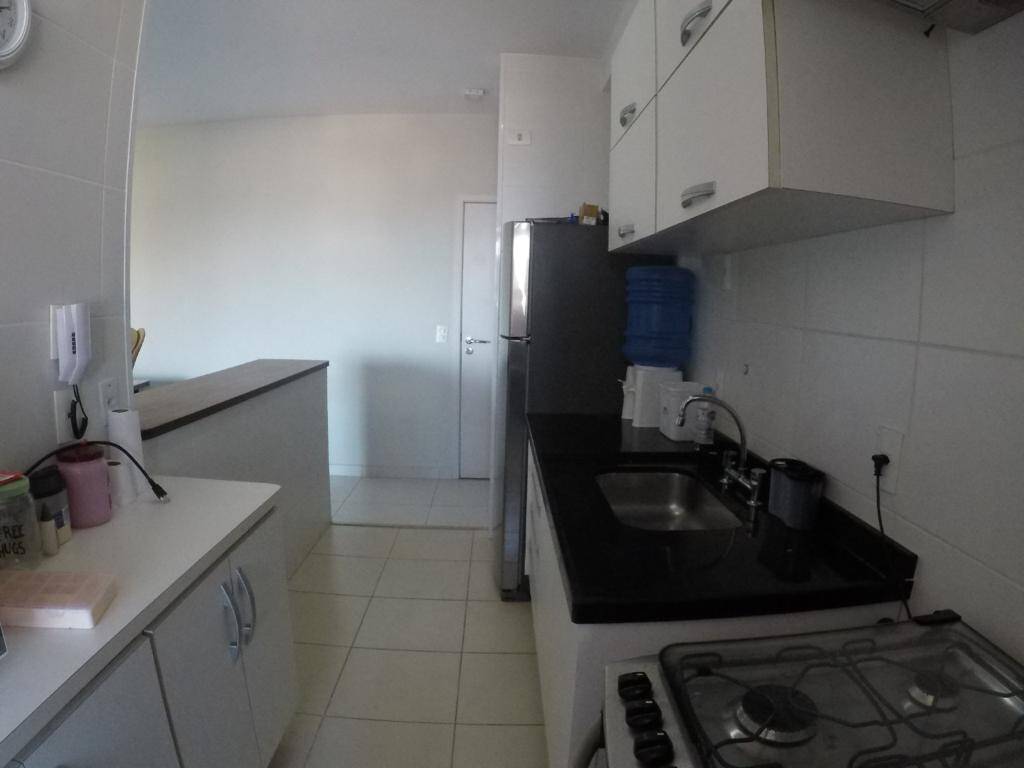 Apartamento à venda com 2 quartos, 77m² - Foto 2