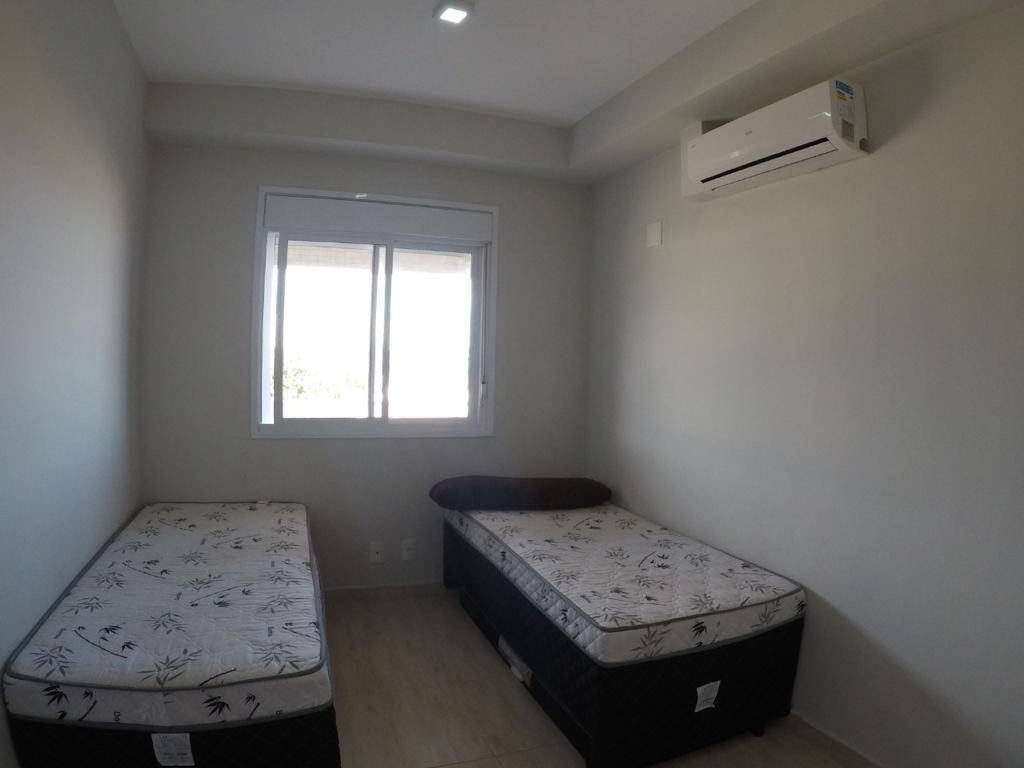 Apartamento à venda com 2 quartos, 77m² - Foto 3