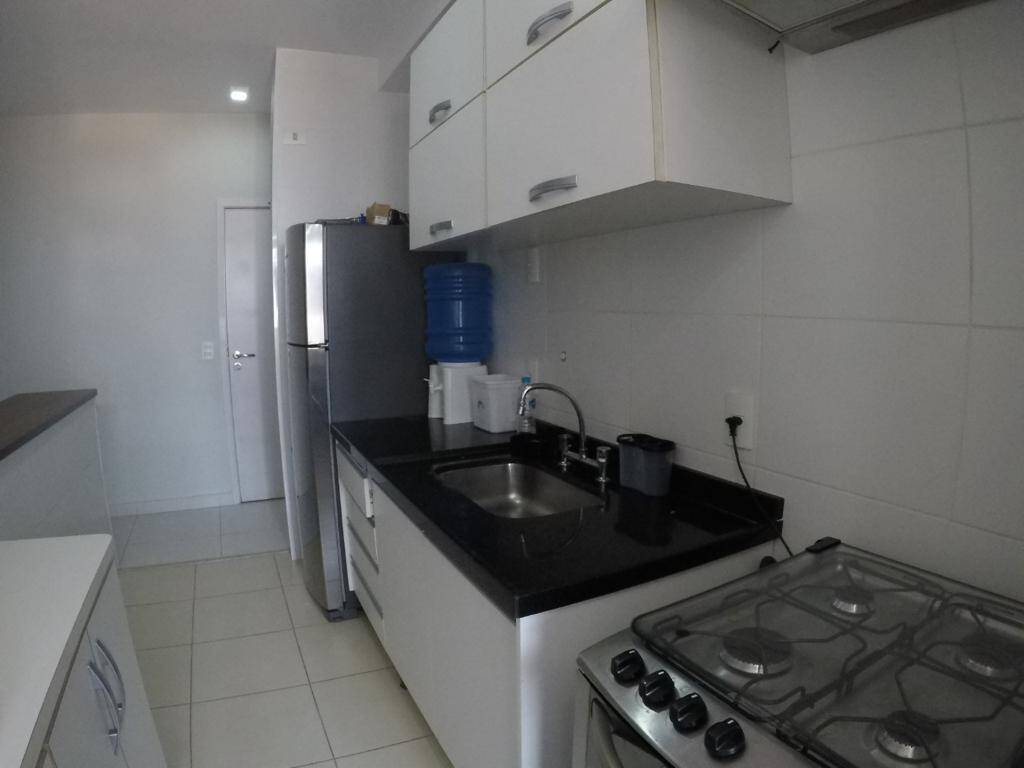 Apartamento à venda com 2 quartos, 77m² - Foto 7