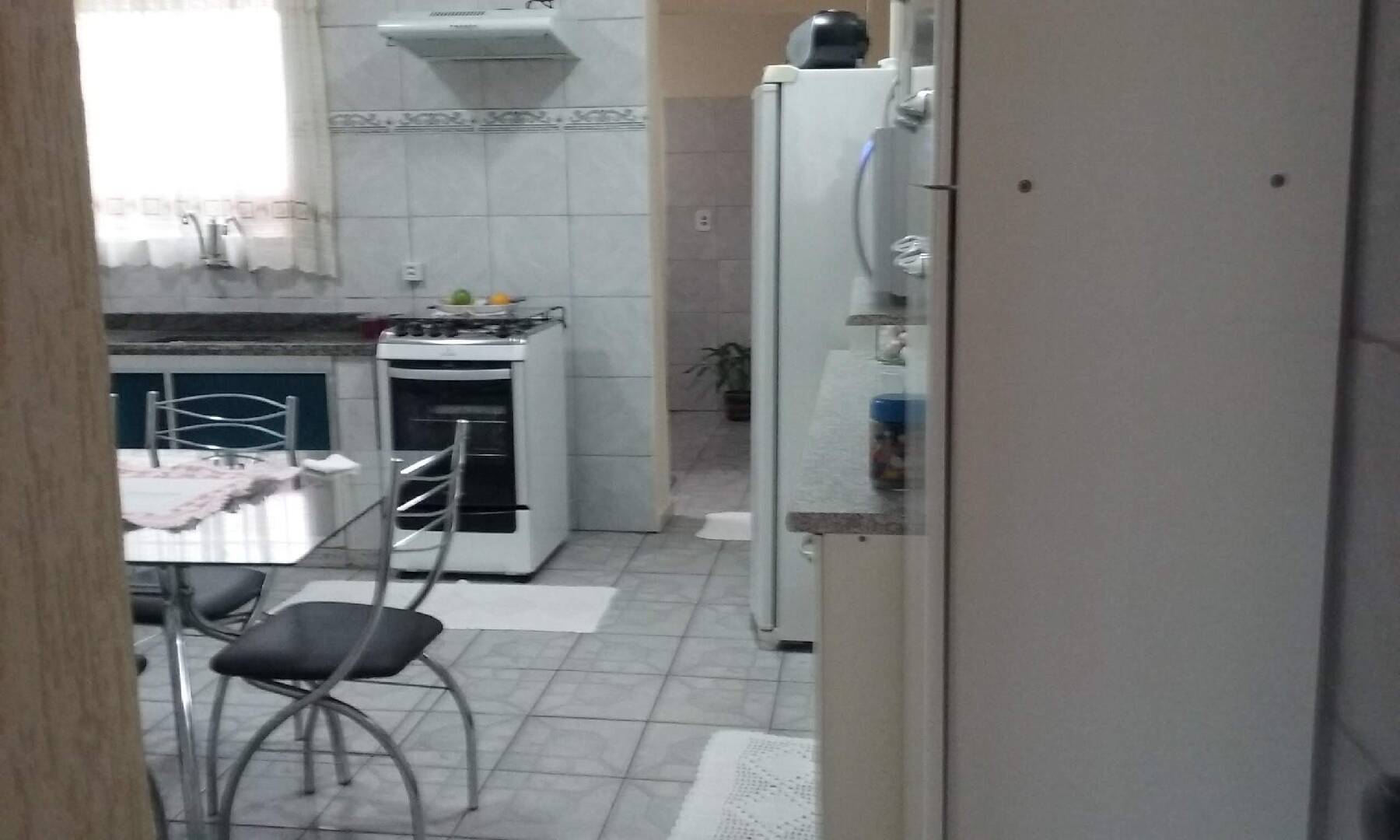 Casa à venda com 2 quartos, 96m² - Foto 2