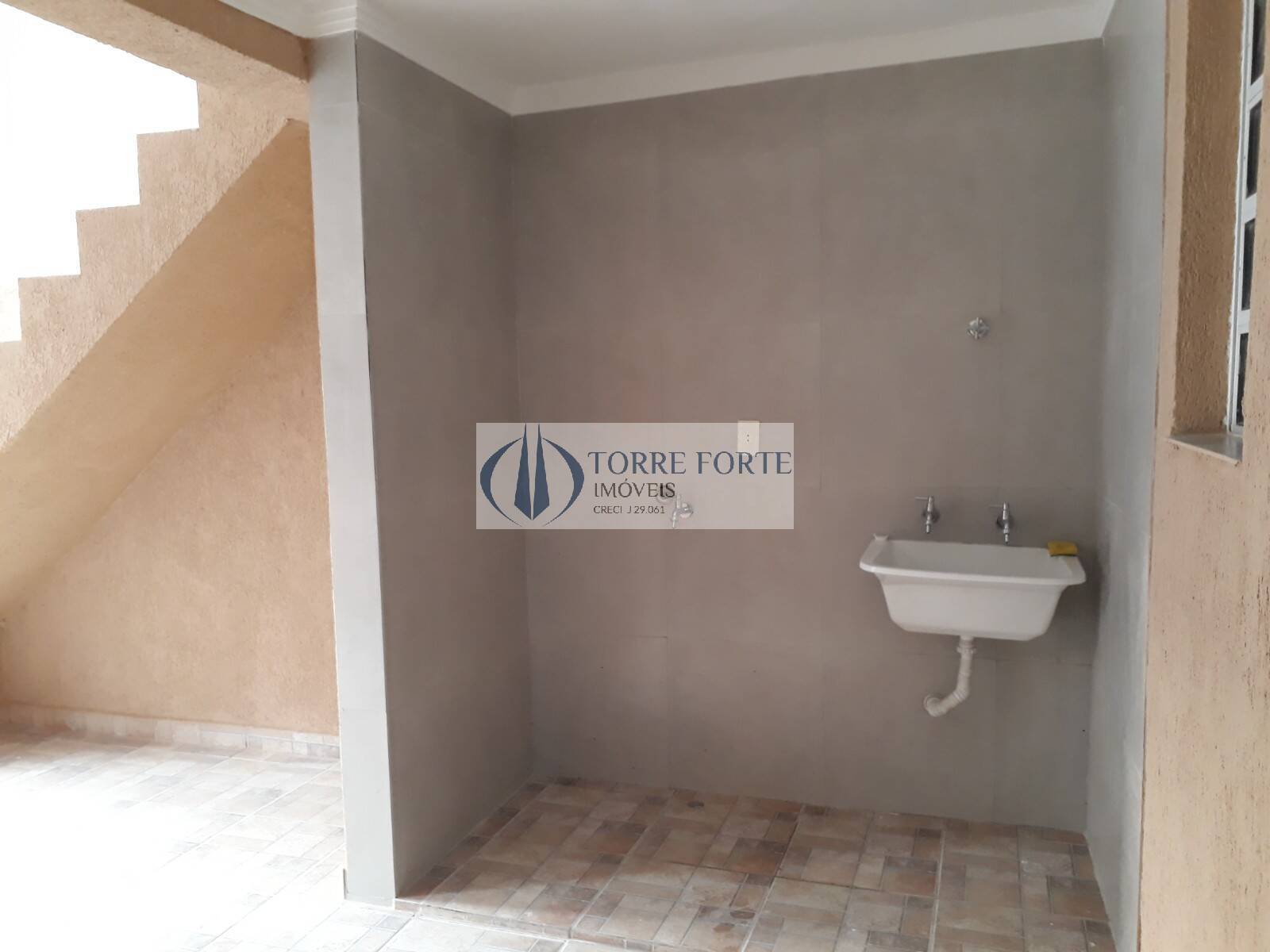 Casa à venda com 2 quartos, 80m² - Foto 16