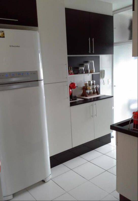 Apartamento à venda com 2 quartos, 50m² - Foto 2