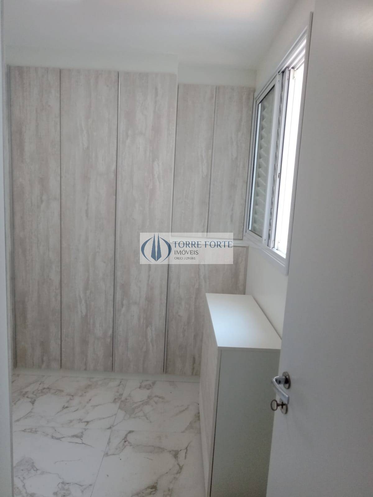 Apartamento à venda com 3 quartos, 73m² - Foto 4