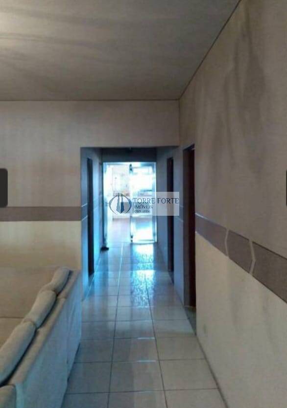 Sobrado à venda com 3 quartos, 240m² - Foto 18